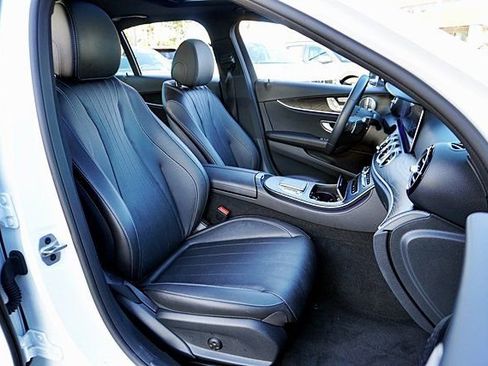 Used 2022 Mercedes-Benz E 350 Sedan image 12