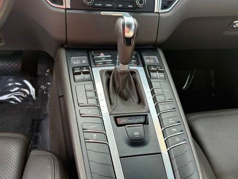 Used 2018 Porsche Macan S AWD/4WD image 17