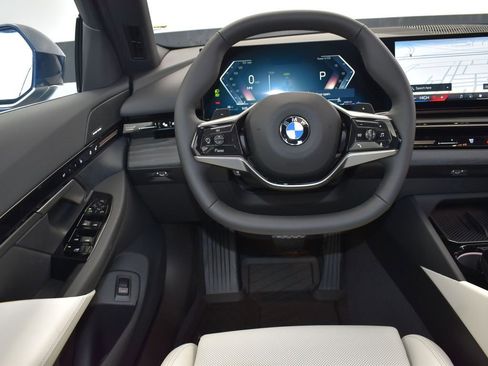 New 2026 BMW 530i w/ Premium Package image 29