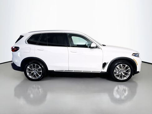 Used 2026 BMW X5 sDrive40i RWD image 11