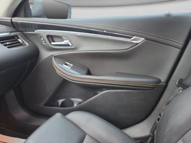 Used 2019 Chevrolet Impala LT FWD image 21