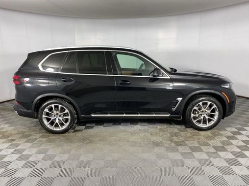 Certified 2024 BMW X5 xDrive40i w/ Parking Assistance Package AWD/4WD image 32