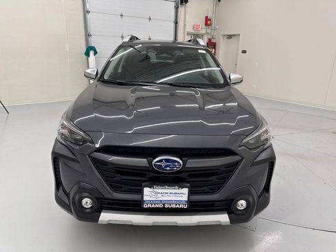 Certified 2023 Subaru Outback Touring AWD/4WD image 8