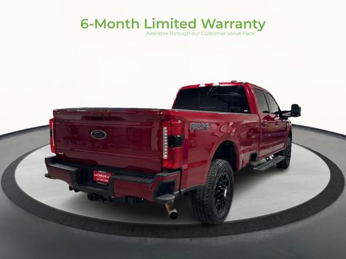 Used 2022 Ford F350 Lariat w/ Black Appearance Package image 7