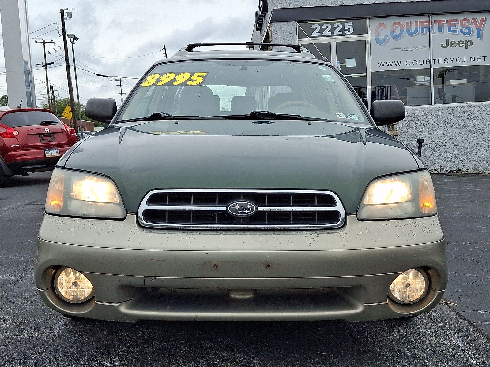 Used 2001 Subaru Outback Wagon AWD/4WD image 2