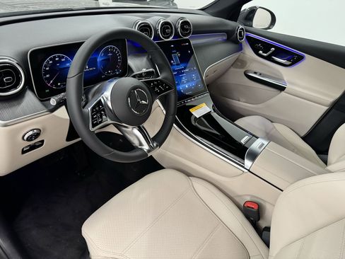 New 2026 Mercedes-Benz GLC 350e 4MATIC image 2