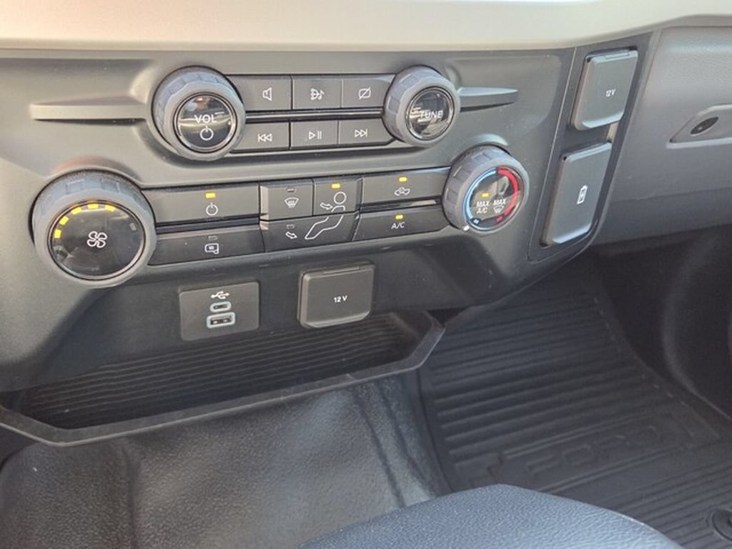 Used 2023 Ford F250 XL w/ FX4 Off-Road Package AWD/4WD image 23