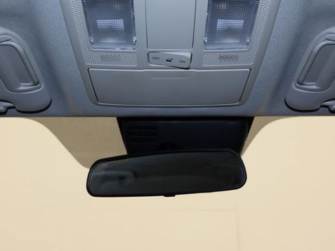 Used 2018 MAZDA MAZDA3 Touring image 24