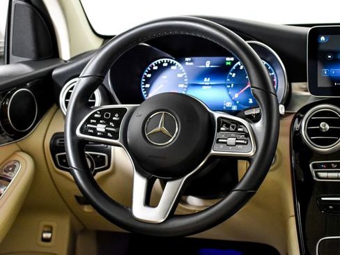 Certified 2022 Mercedes-Benz GLC 300 w/ Premium Package Lite image 22