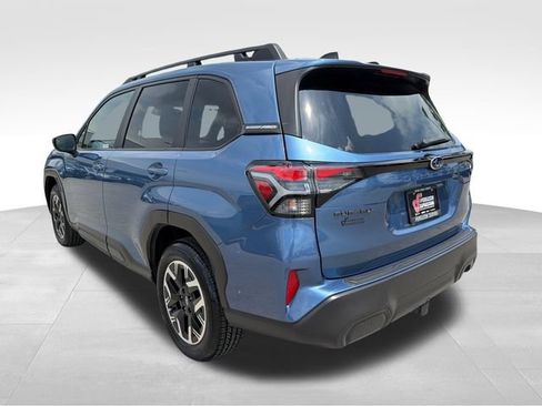 Certified 2025 Subaru Forester Premium w/ Convenience Package #1 AWD/4WD image 5