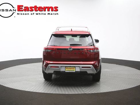 Used 2023 Nissan Pathfinder SL w/ Lighting Package (N92) AWD/4WD image 32