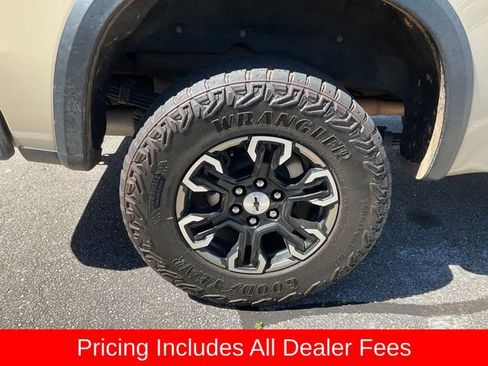 Used 2023 Chevrolet Silverado 1500 ZR2 w/ Technology Package AWD/4WD image 11