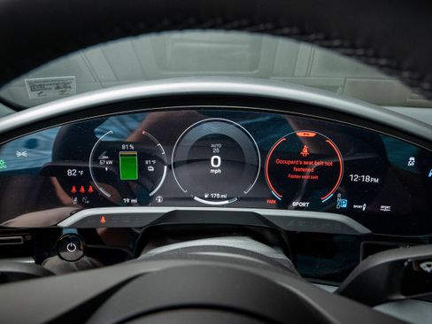 New 2026 Porsche Taycan 4S AWD/4WD image 18