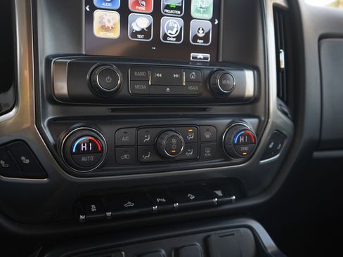 Used 2019 Chevrolet Silverado 2500 LT image 21