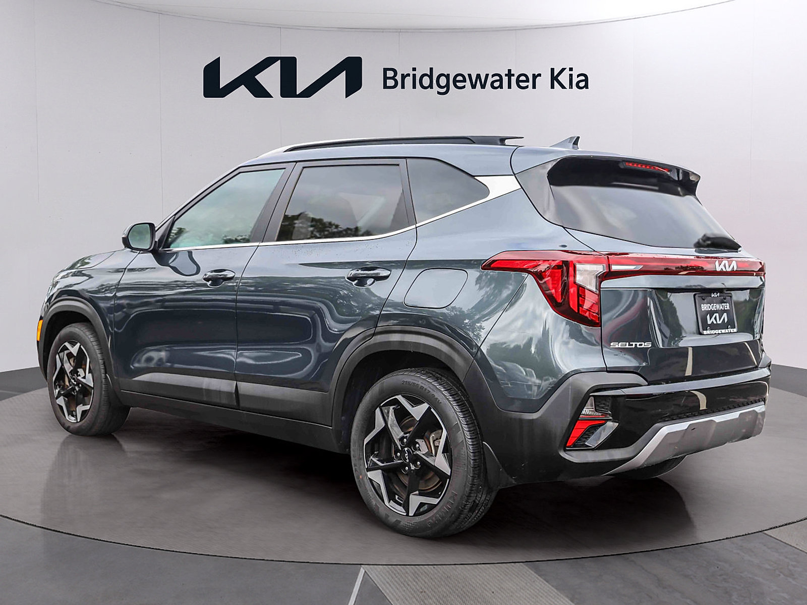 Certified 2024 Kia Seltos EX AWD/4WD image 4