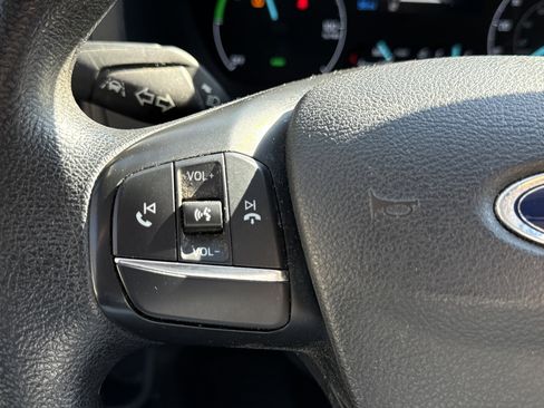 Used 2022 Ford E-Transit 148 High Roof Extended image 13