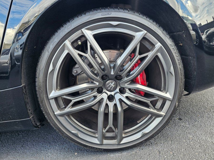 Used 2020 Maserati Quattroporte S GranSport Q4 AWD/4WD image 43
