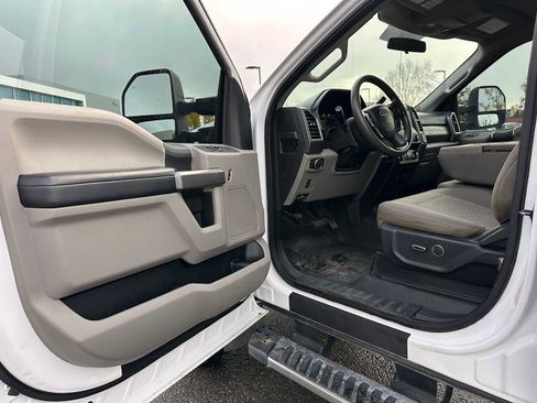 Used 2019 Ford F350 XLT w/ XLT Value Package image 19