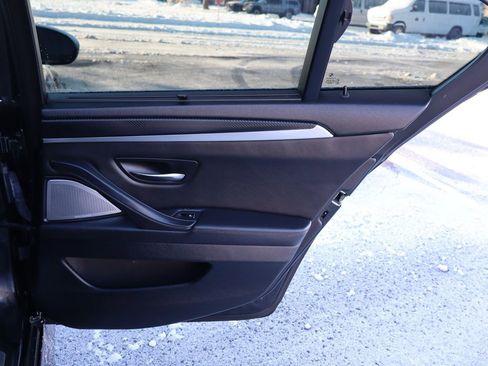 Used 2013 BMW M5 image 24