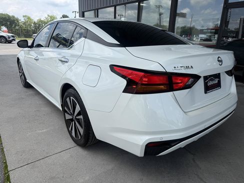 Used 2021 Nissan Altima 2.5 SV FWD image 6
