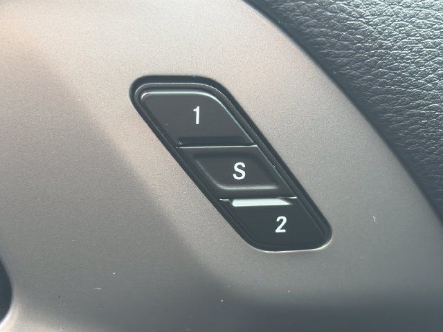 Used 2025 Chrysler Pacifica Select FWD image 51