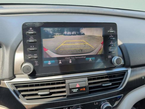 Used 2018 Honda Accord Touring image 26