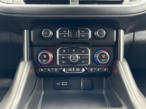 Used 2023 Chevrolet Suburban Premier AWD/4WD image 25