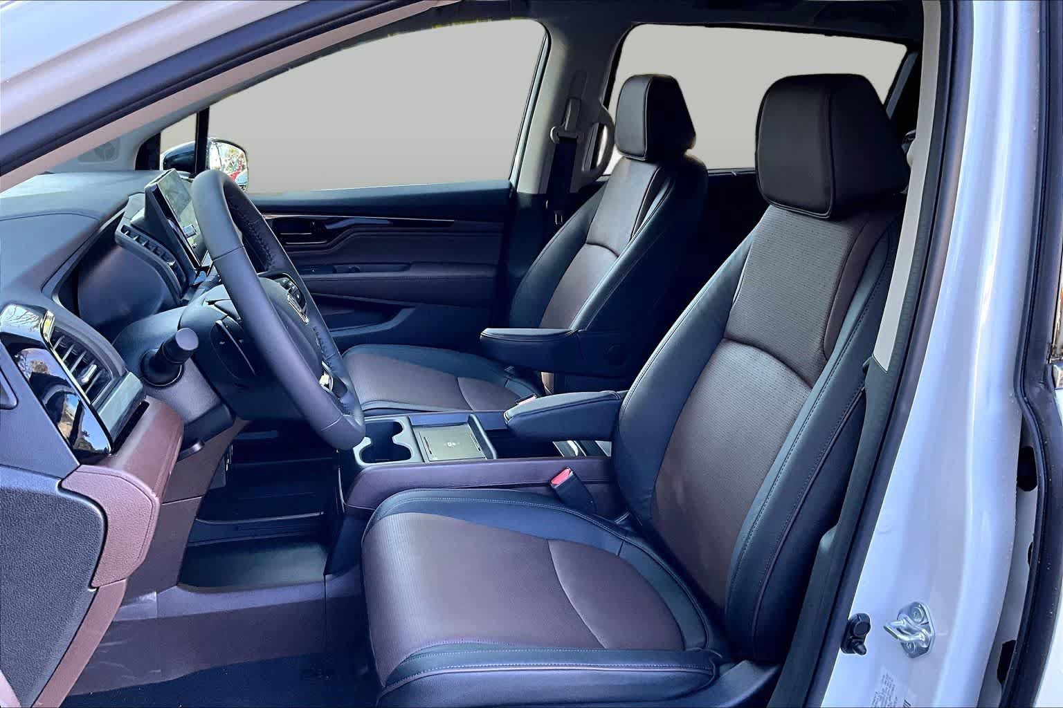 New 2026 Honda Odyssey Elite image 14