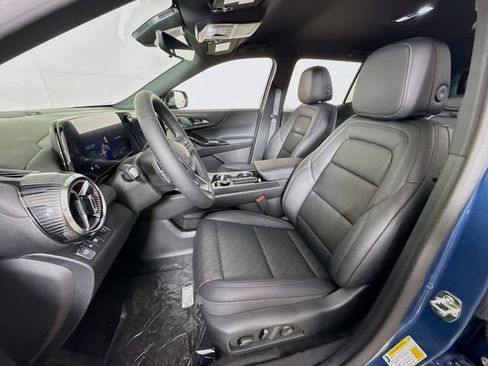 New 2026 Chevrolet Equinox LT w/ Convenience Package II FWD image 23