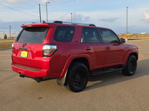 Used 2021 Toyota 4Runner SR5 Premium image 8