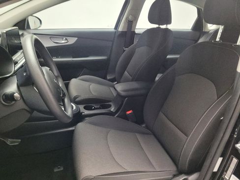 Used 2023 Kia Forte LXS FWD image 17