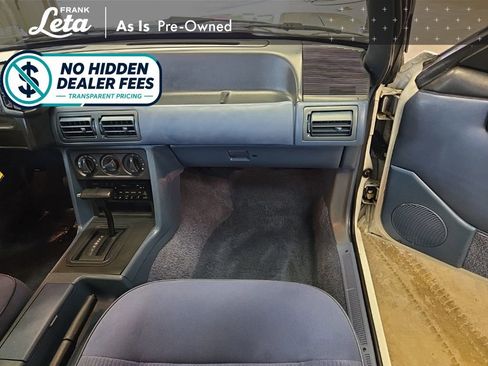 Used 1988 Ford Mustang LX RWD image 16
