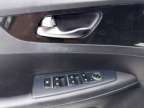 Used 2021 Kia Forte GT-Line FWD image 28