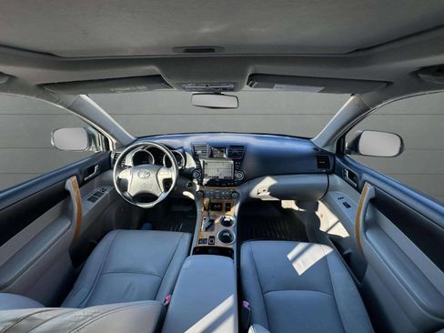 Used 2010 Toyota Highlander Limited image 37