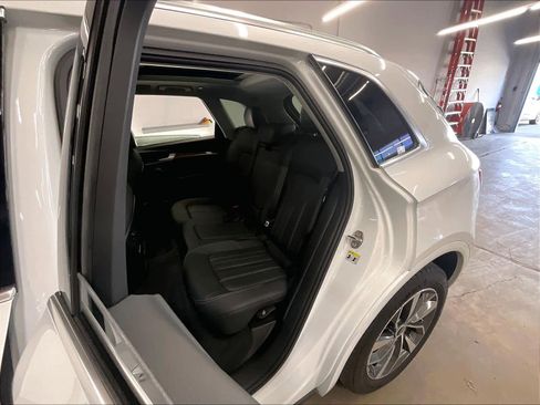 Used 2023 Audi Q5 2.0T Premium w/ Convenience Package AWD/4WD image 27
