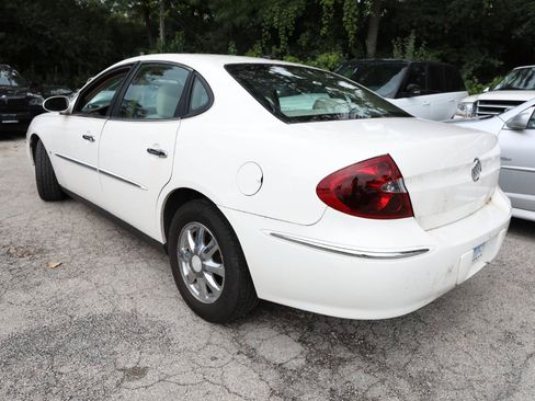 Used 2007 Buick LaCrosse CX w/ Chrome Enhancement Package FWD image 8