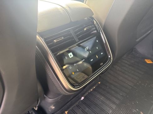 Used 2024 Rivian R1S Adventure AWD/4WD image 18