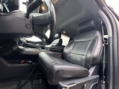 Used 2021 Ford F150 Lariat w/ Equipment Group 502A High image 26