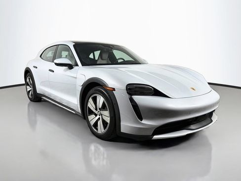 Used 2024 Porsche Taycan 4 Cross Turismo AWD/4WD image 3