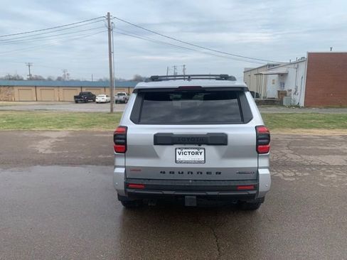 Used 2025 Toyota 4Runner 4WD image 6
