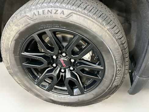Used 2024 GMC Sierra 1500 Elevation AWD/4WD image 11
