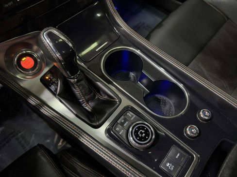 Used 2019 Nissan Maxima SR w/ Premium Package image 32