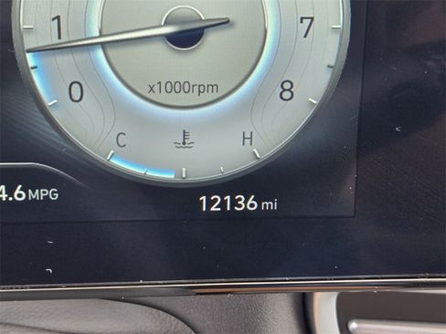 Certified 2024 Hyundai Elantra SEL image 27