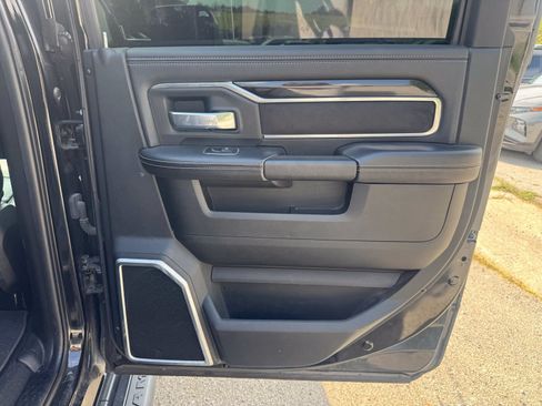 Used 2022 RAM 2500 Laramie w/ Night Edition AWD/4WD image 31