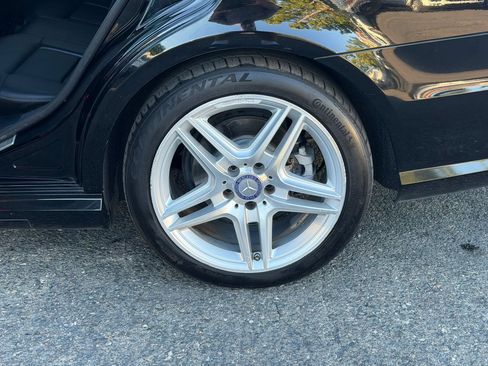 Used 2013 Mercedes-Benz E 350 4MATIC Wagon image 19