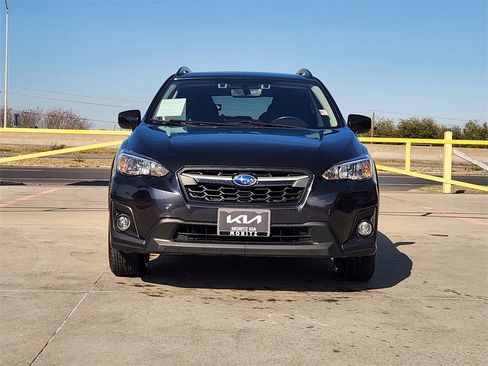 Used 2018 Subaru Crosstrek 2.0i Premium image 2