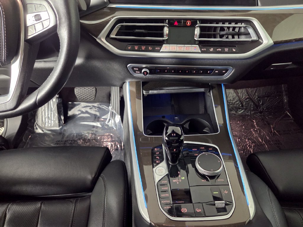 Used 2022 BMW X5 xDrive45e w/ Premium Package AWD/4WD image 13