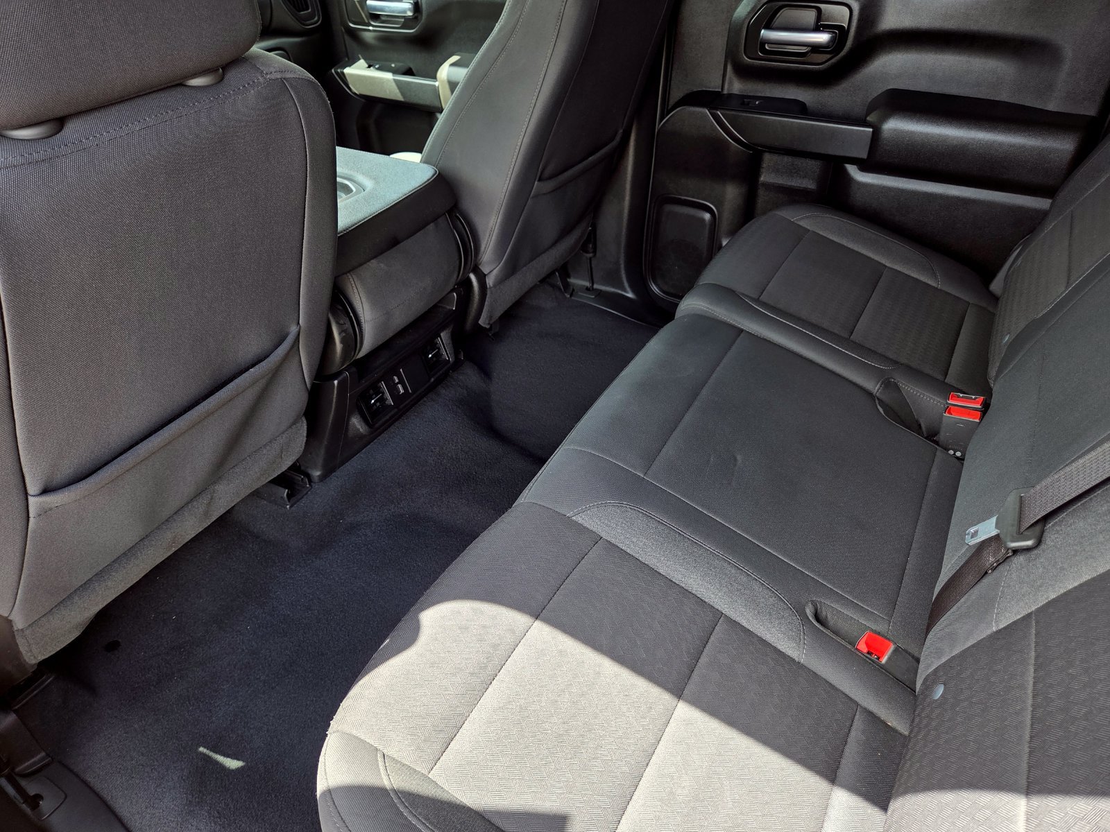 Used 2024 Chevrolet Silverado 1500 Custom w/ LPO, Dark Essentials Package RWD image 25