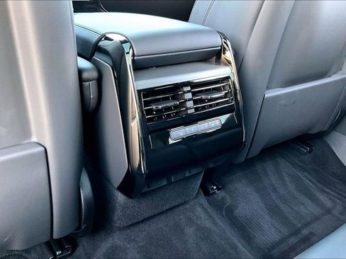 Certified 2025 Land Rover Range Rover Sport SE AWD/4WD image 10