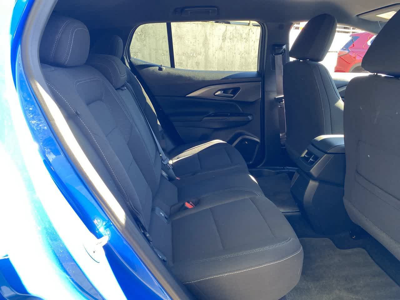 Used 2026 Chevrolet Equinox EV LT FWD image 17